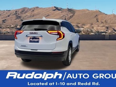 Used 2024 GMC Terrain SLE image 5
