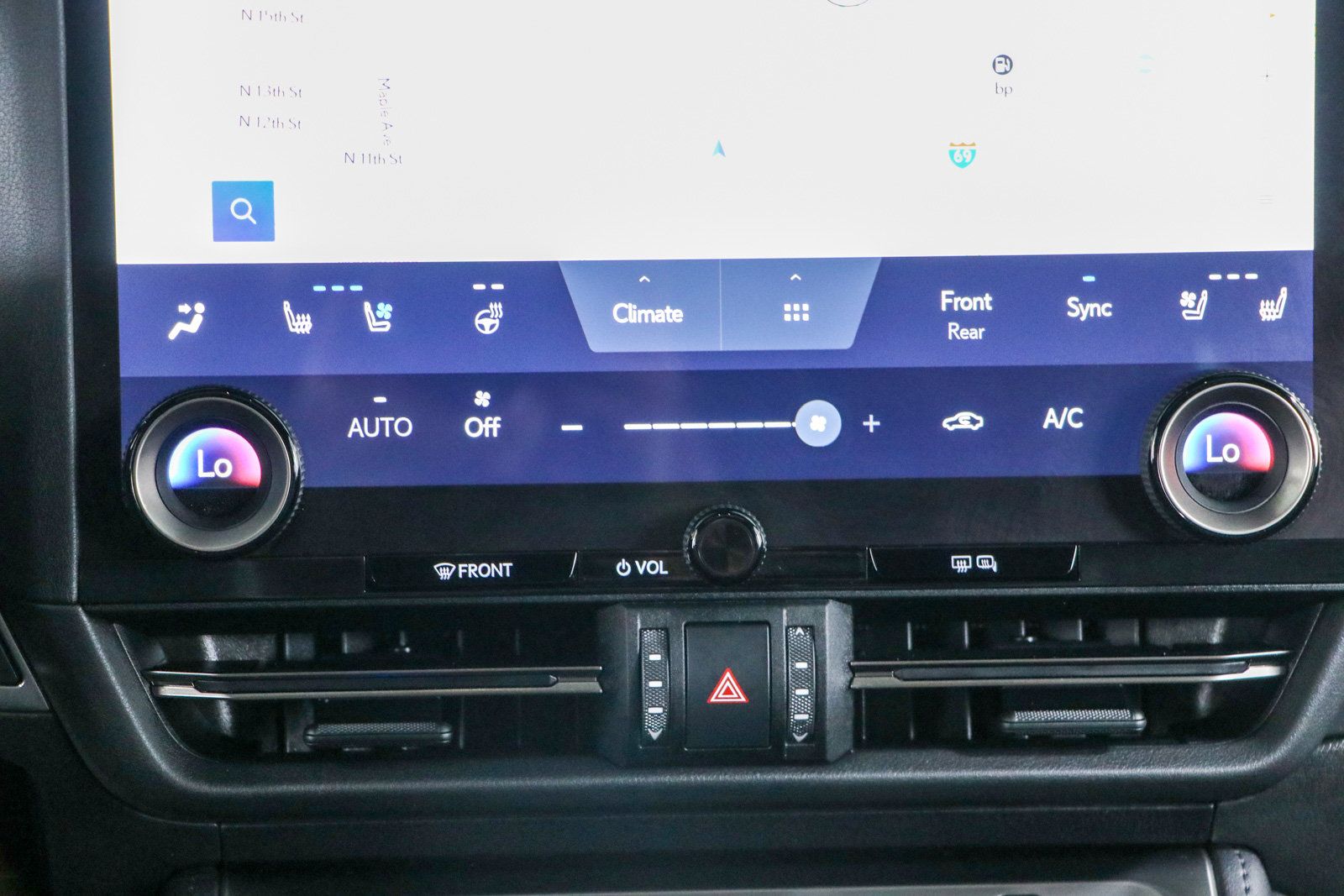 Used 2025 Lexus GX 550 w/ Accessory Package (2T) AWD/4WD image 21