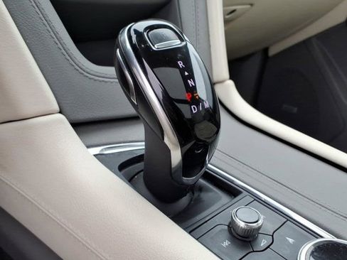 Used 2020 Cadillac XT5 Premium Luxury FWD image 15