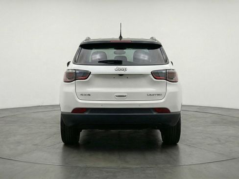 Used 2025 Jeep Compass Limited image 7