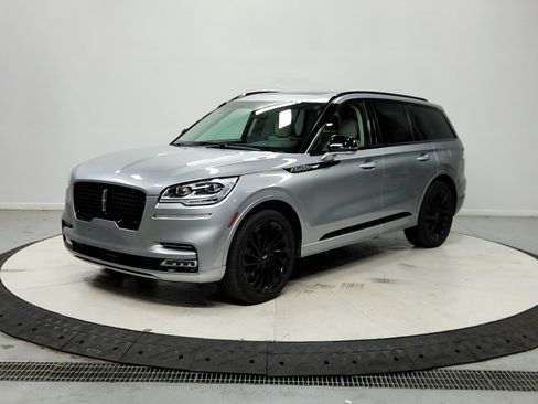 Used 2024 Lincoln Aviator Black Label w/ Jet Package AWD/4WD image 4