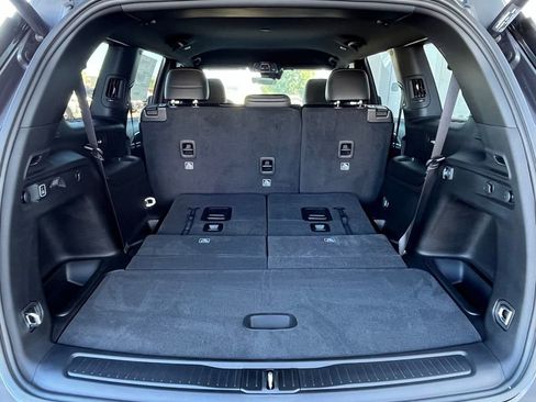 New 2025 Jeep Grand Cherokee L Limited w/ Trailer Tow Package image 28