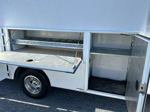 Used 2016 Chevrolet Express 3500 image 22