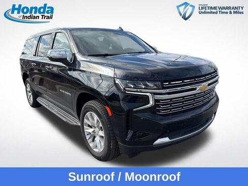 Used 2024 Chevrolet Suburban Premier image 3
