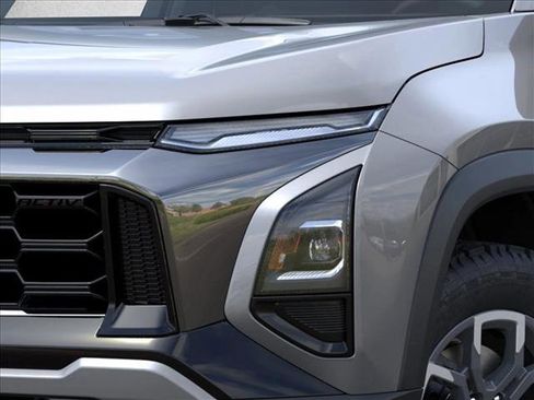 New 2026 Chevrolet Equinox ACTIV AWD/4WD image 10