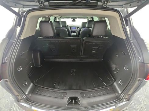 Used 2020 Buick Enclave Avenir w/ Avenir Technology Package AWD/4WD image 17