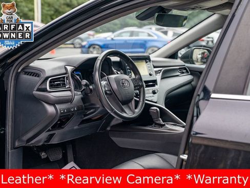 Used 2023 Toyota Camry SE image 14