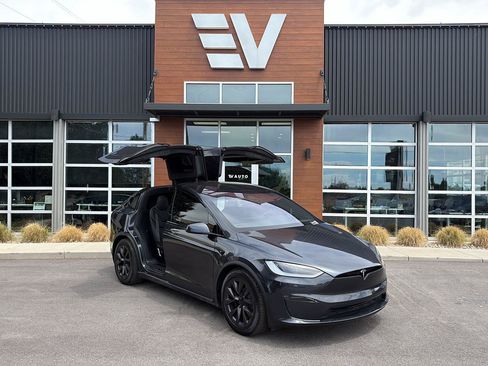 Used 2024 Tesla Model X AWD/4WD image 1