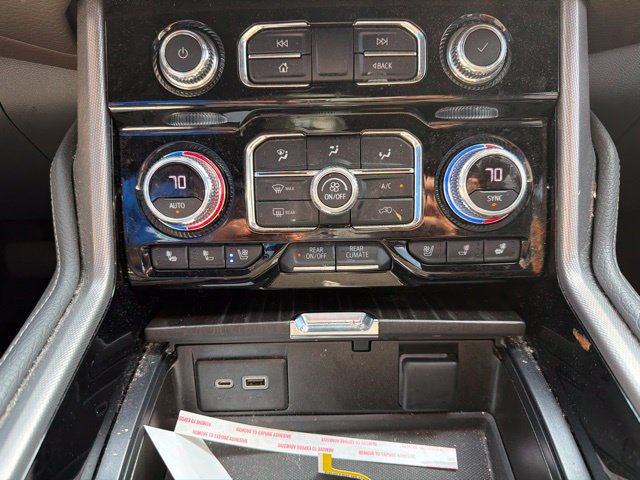 Used 2022 GMC Yukon XL Denali AWD/4WD image 39