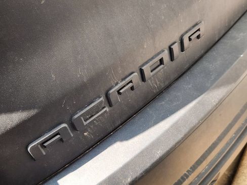 Used 2013 GMC Acadia SLE FWD image 9