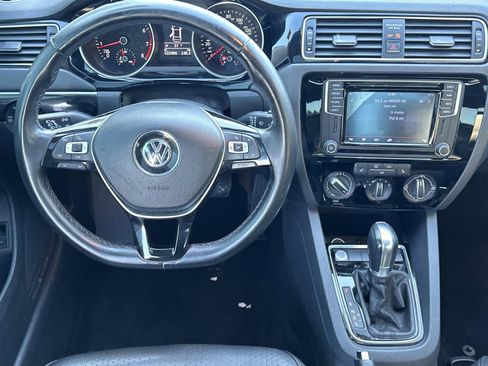 Used 2016 Volkswagen Jetta SEL w/ Lighting Package image 15