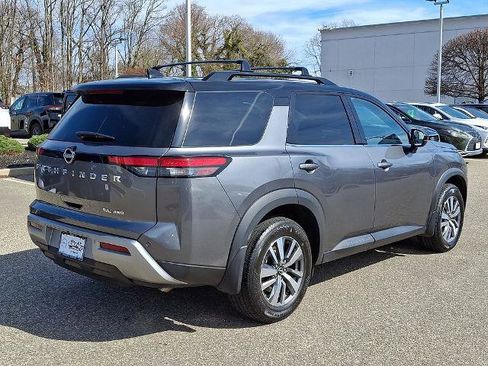 Certified 2023 Nissan Pathfinder SL AWD/4WD image 8
