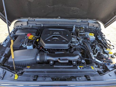 Used 2022 Jeep Wrangler Unlimited Sport AWD/4WD image 44