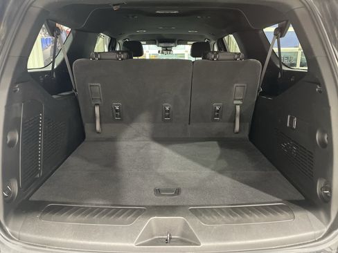 Used 2023 Chevrolet Suburban LS AWD/4WD image 15