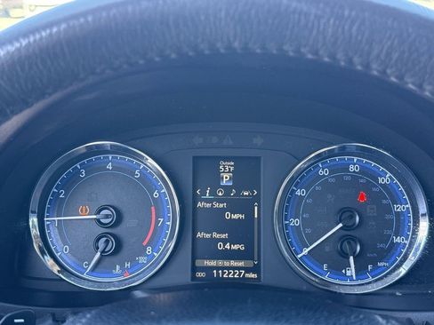 Used 2018 Toyota Corolla XSE image 28