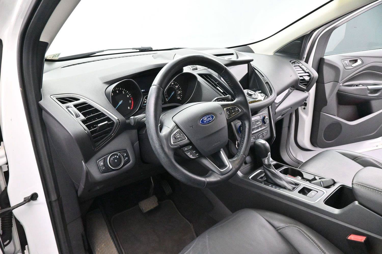 Used 2017 Ford Escape Titanium FWD image 18