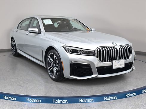 Used 2020 BMW 745e xDrive image 3
