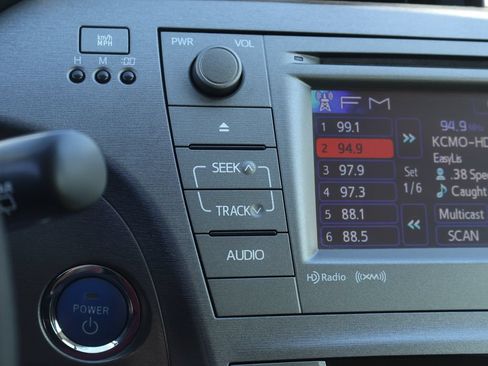 Used 2015 Toyota Prius Three FWD image 35