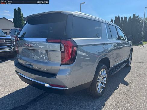 New 2026 GMC Yukon XL Elevation w/ Elevation Premium Package AWD/4WD image 7