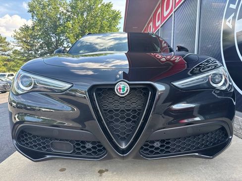 Used 2023 Alfa Romeo Stelvio Veloce AWD/4WD image 8