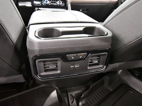 Used 2024 GMC Sierra 3500 AT4 w/ Technology Package AWD/4WD image 17