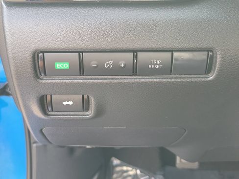 Certified 2020 Nissan Sentra SR w/ Trunk Package FWD image 30
