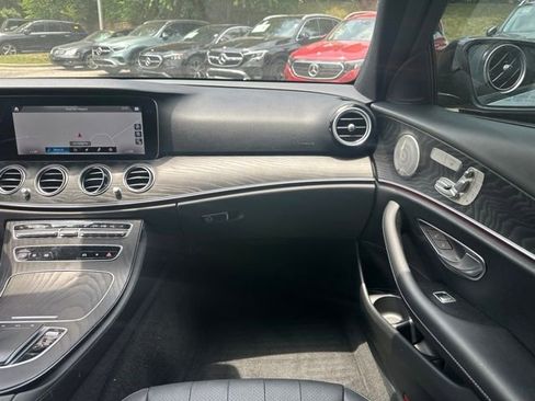 Used 2022 Mercedes-Benz E 350 Sedan w/ AMG Line Exterior image 17
