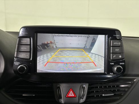Used 2020 Hyundai Elantra GT FWD image 18
