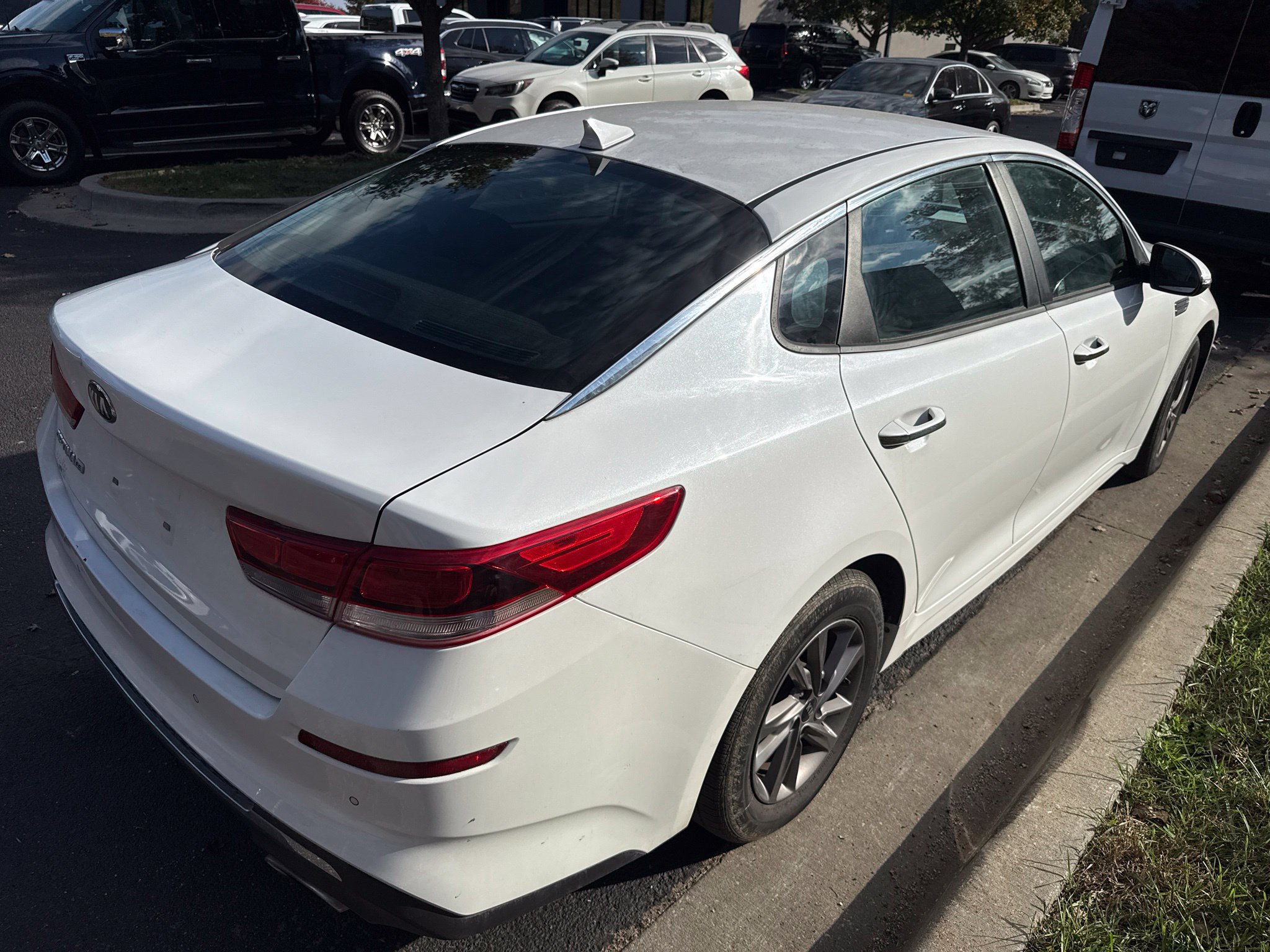 Used 2020 Kia Optima LX FWD image 5