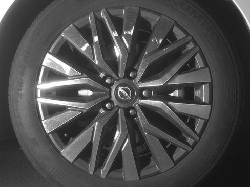 Used 2025 Nissan Altima 2.5 SV FWD image 13
