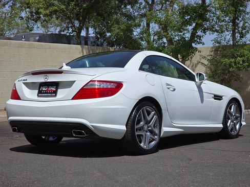 Used 2016 Mercedes-Benz SLK 350 image 10