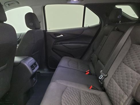 Used 2019 Chevrolet Equinox LT image 18