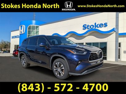 Used 2021 Toyota Highlander XLE
