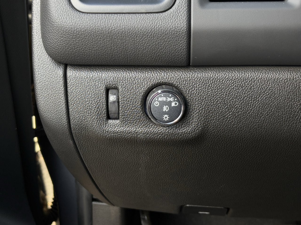 Used 2022 Chevrolet Colorado LT w/ LT Convenience Package RWD image 23