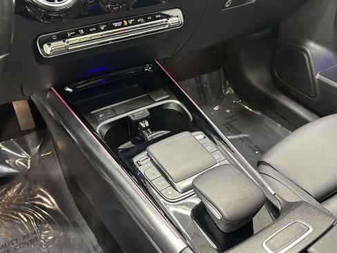 Certified 2023 Mercedes-Benz GLA 250 4MATIC w/ Premium Package image 32