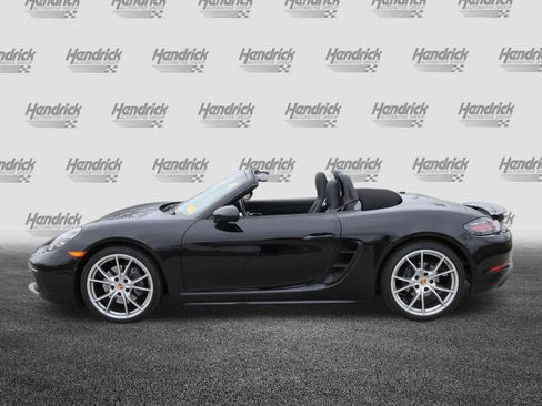 Used 2021 Porsche 718 Boxster image 6