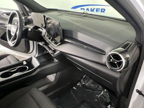 Certified 2025 Chevrolet Equinox LT image 29