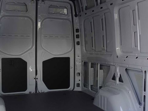 New 2025 Mercedes-Benz Sprinter 2500 image 17