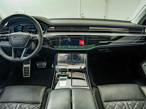 Used 2022 Audi S8 AWD/4WD image 30
