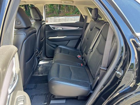 Used 2017 Cadillac XT5 Luxury w/ Driver Awareness Package FWD image 40