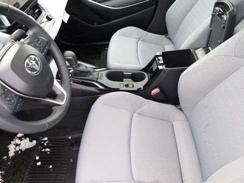 Certified 2025 Toyota Corolla SE w/ SE Premium Package image 38