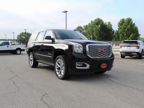 Used 2019 GMC Yukon Denali w/ Denali Ultimate Package AWD/4WD image 7