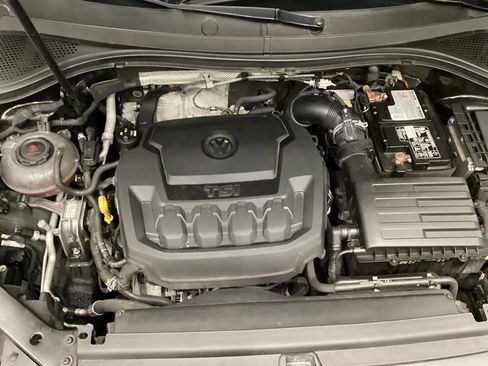 Used 2019 Volkswagen Tiguan SEL AWD/4WD image 24