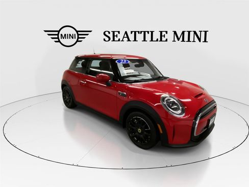 Used 2023 MINI Cooper SE image 2