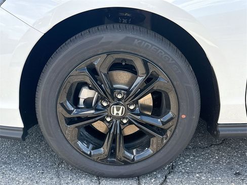 New 2025 Honda Accord SE image 19