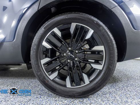 Used 2025 Kia Telluride SX w/ SX Captain's Chair Package AWD/4WD image 48