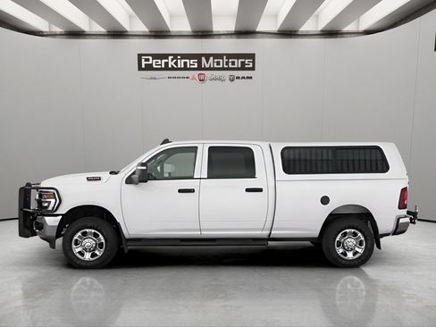 Used 2026 RAM 2500 Tradesman AWD/4WD image 3