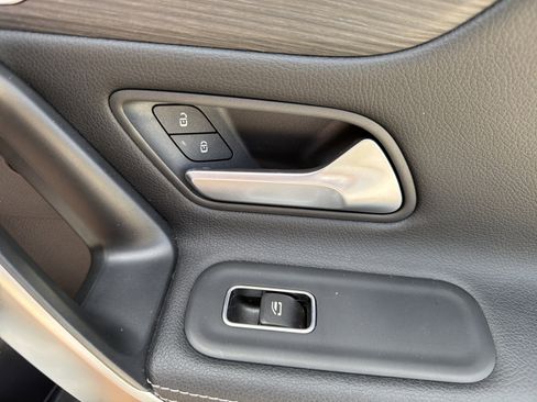 Used 2020 Mercedes-Benz CLA 250 image 45