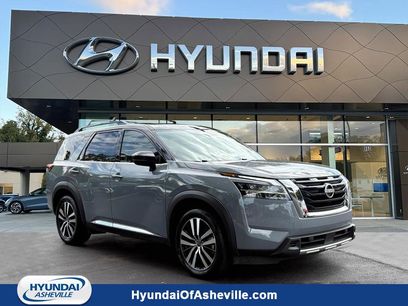 Used 2023 Nissan Pathfinder Platinum w/ Cargo Package