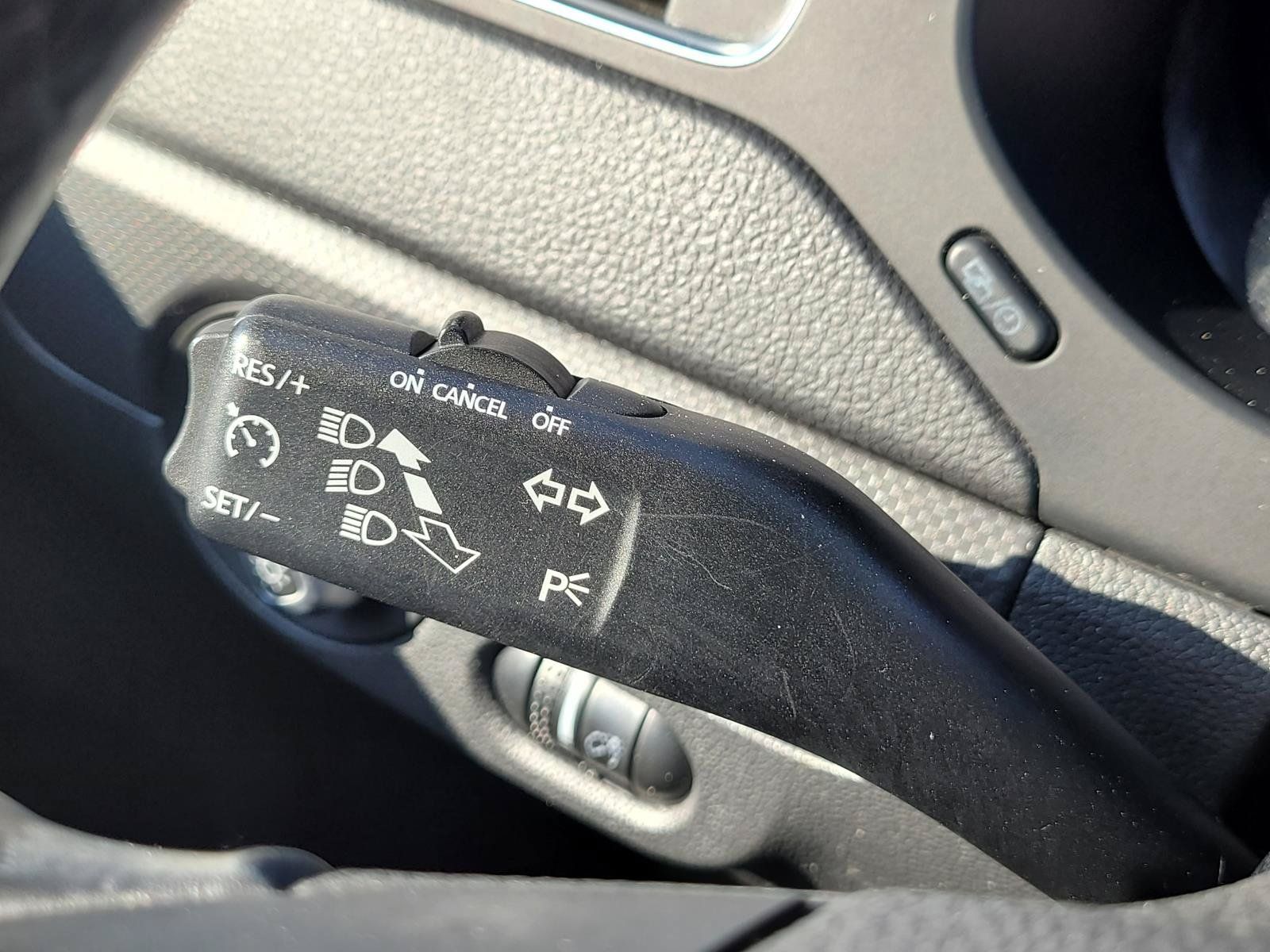 Used 2012 Volkswagen Jetta SE FWD image 28